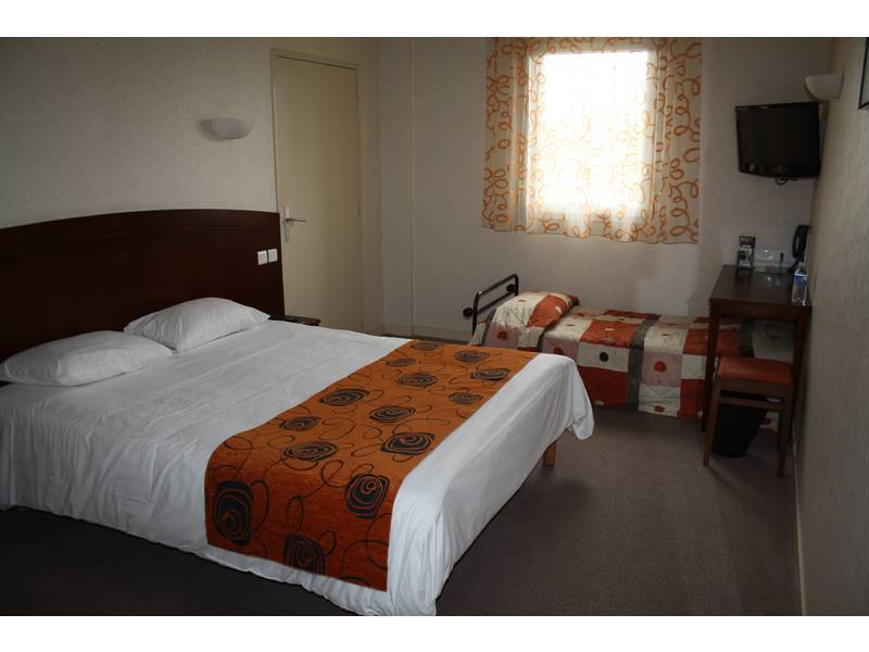 Brit Hotel Le Cottage Le Mans Sud Arnage Exterior photo