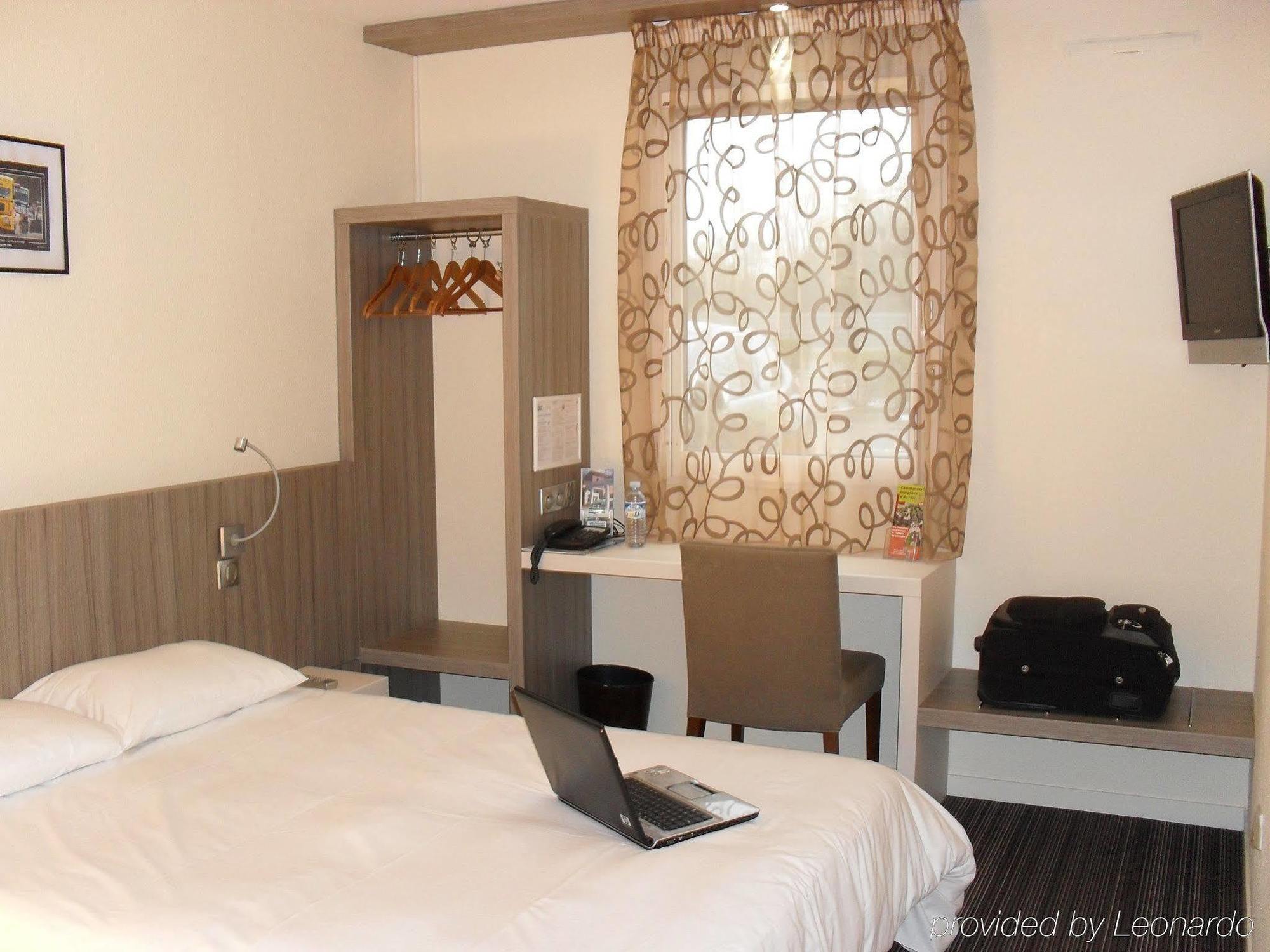 Brit Hotel Le Cottage Le Mans Sud Arnage Room photo